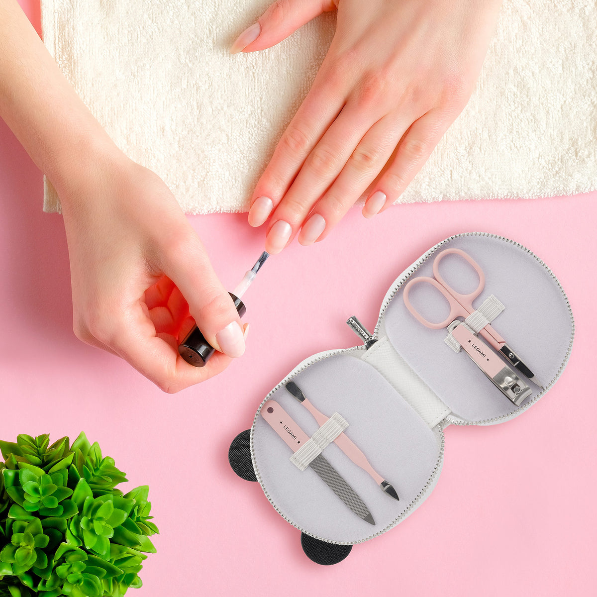 Legami But First Nails kit manicure Panda, foto 2